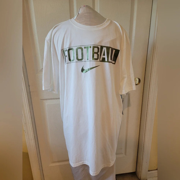 NWT - MEN'S NIKE DRI-FIT WHITE FOOTBALL TEE‎ SHIRT (sz xl) - Picture 1 of 5